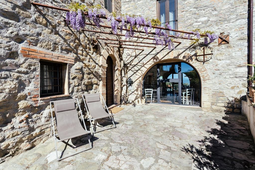 Torre Valbiancara Guest House Montebagnolo Eksteriør bilde